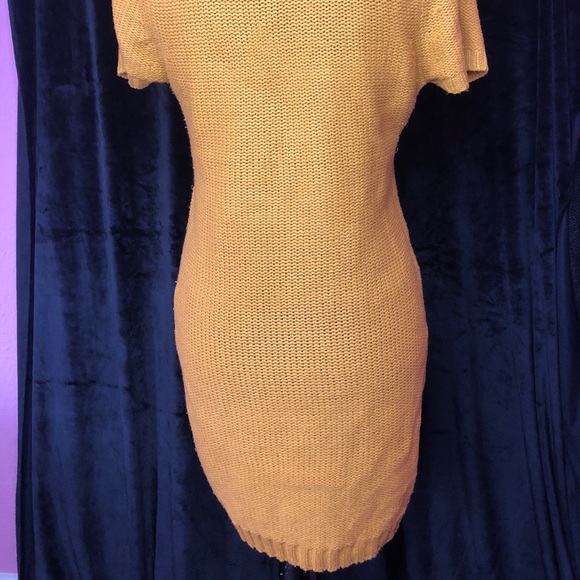 Yellow knit dress - Picture 2 of 2